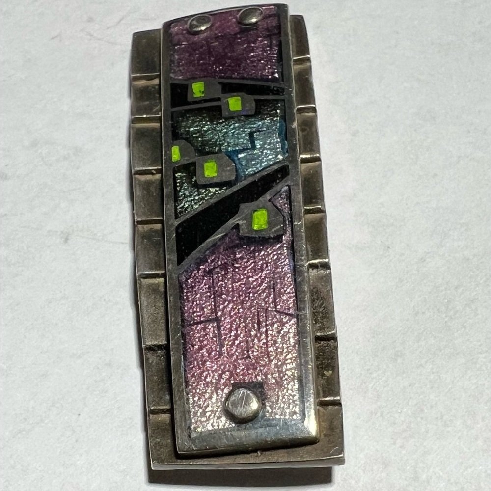 ARTISAN STERLING SILVER AND DICHROIC GLASS BAR PIN